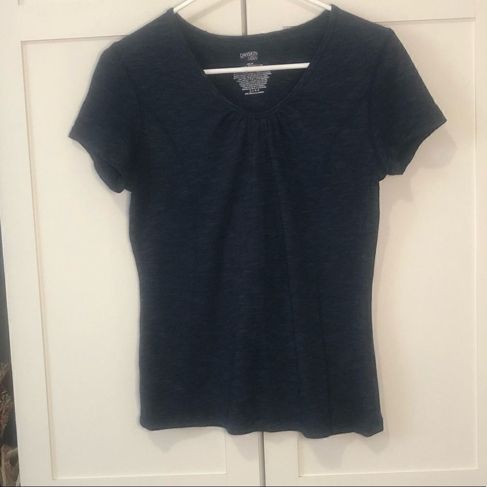 Danskin now basic size medium open neck navy short sleeve top 0135